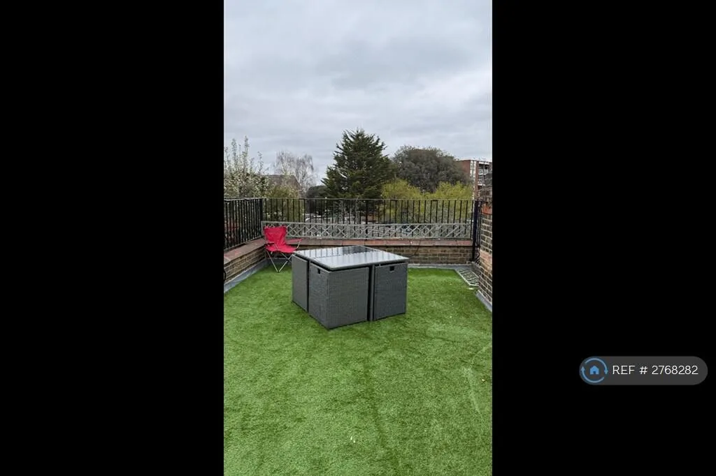 1 bedroom house share for rent