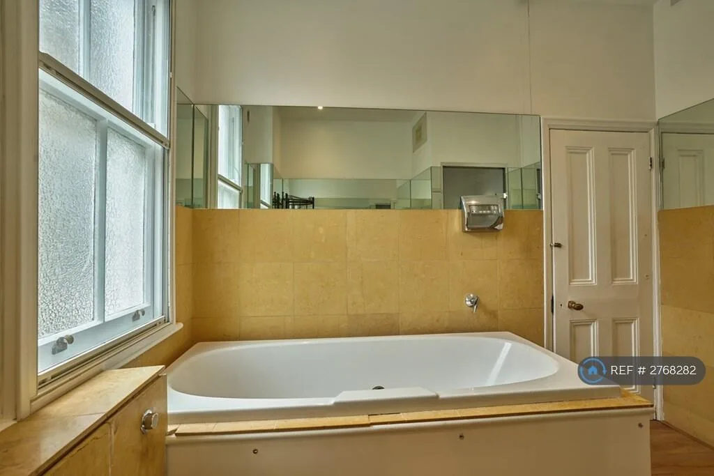 1 bedroom house share for rent