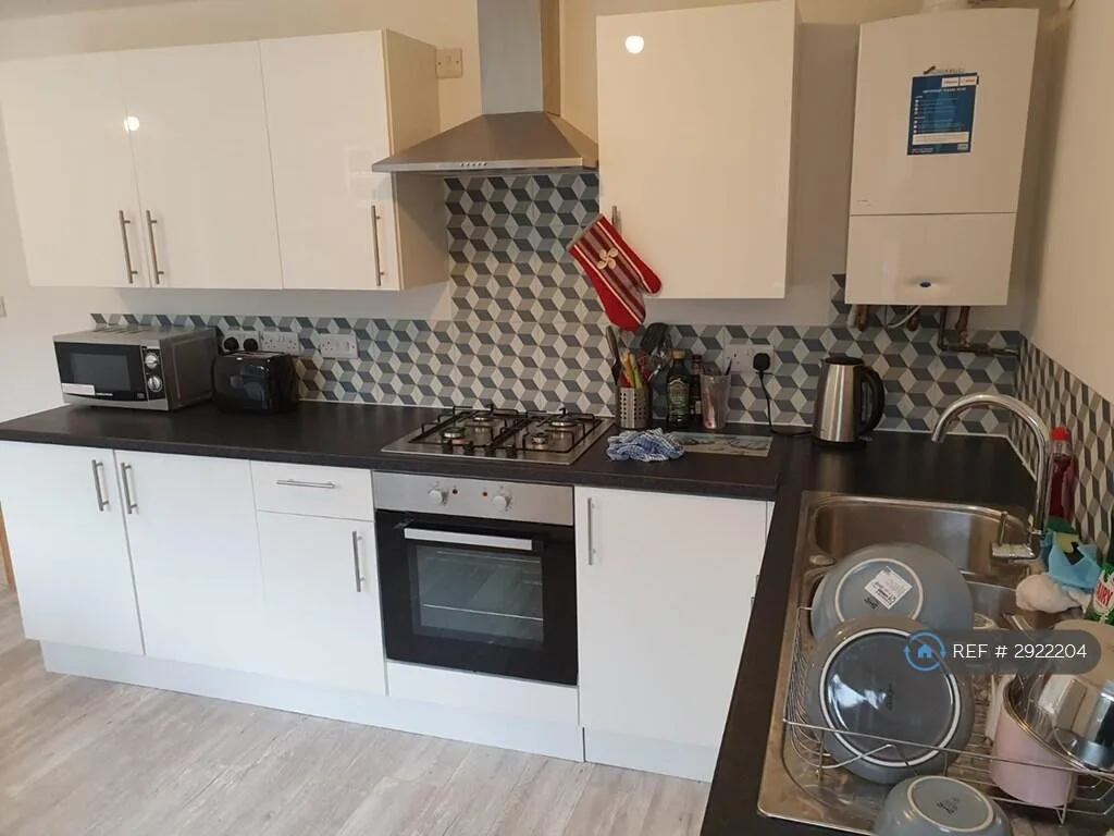 1 bedroom house share for rent