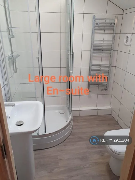 1 bedroom house share for rent