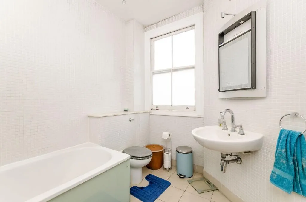 3 bedroom maisonette for rent