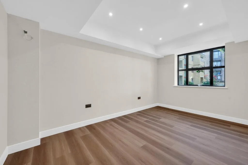 3 bedroom mews property for rent
