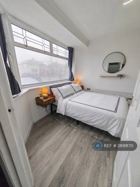 1 bedroom house share for rent