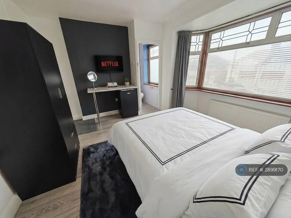 1 bedroom house share for rent