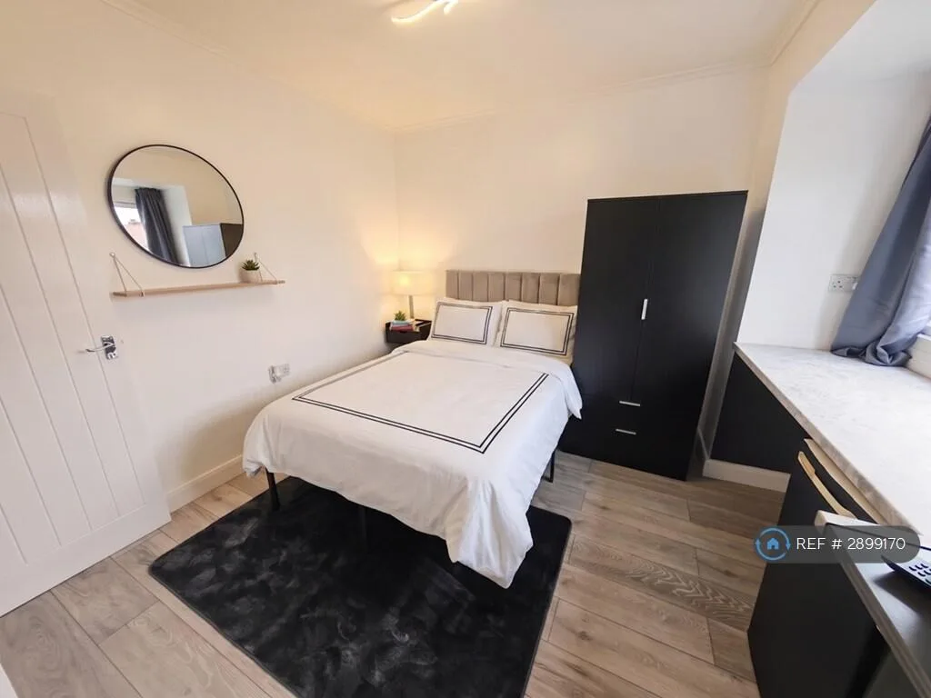 1 bedroom house share for rent