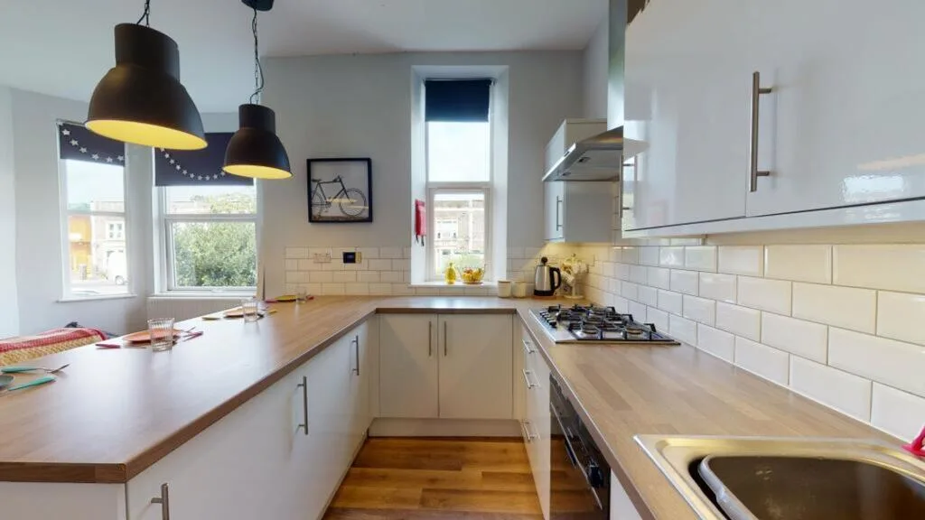 1 bedroom maisonette for rent