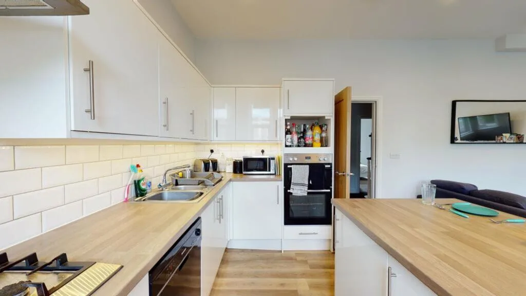 1 bedroom maisonette for rent