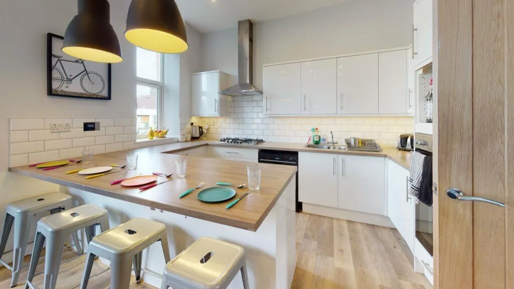 1 bedroom maisonette for rent