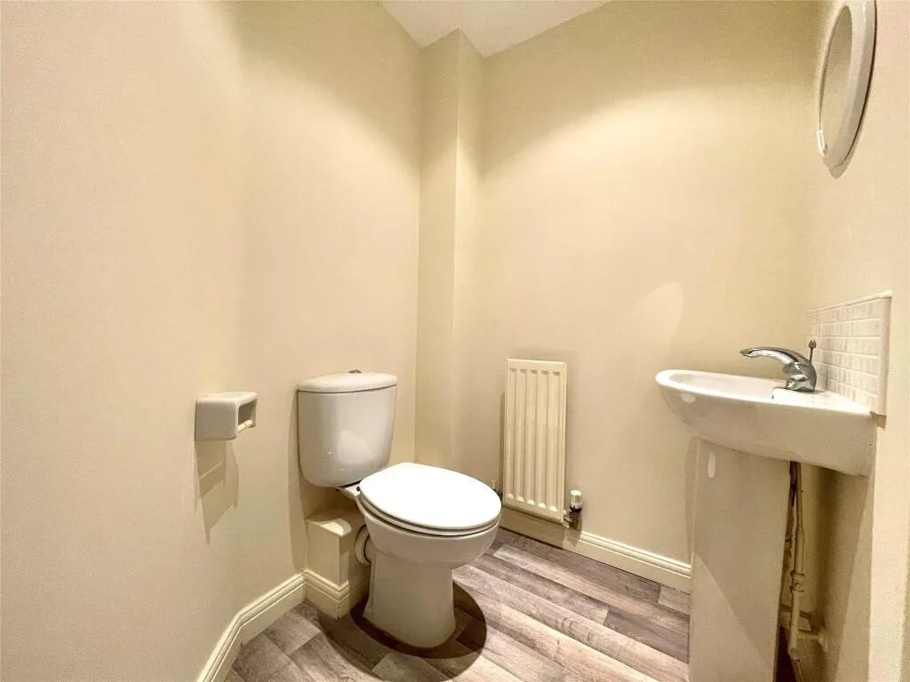 4 bedroom terraced house for rent