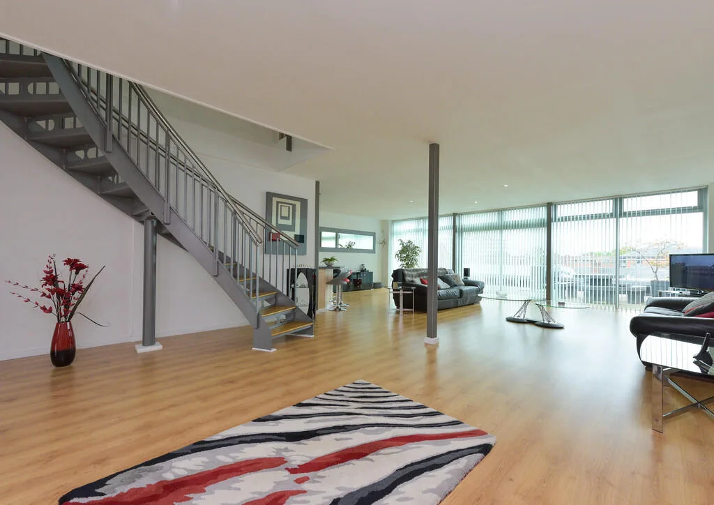 5 bedroom penthouse for rent