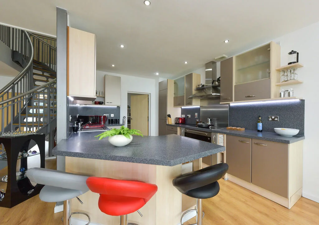 5 bedroom penthouse for rent