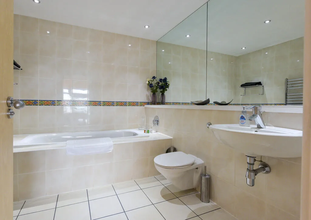 5 bedroom penthouse for rent