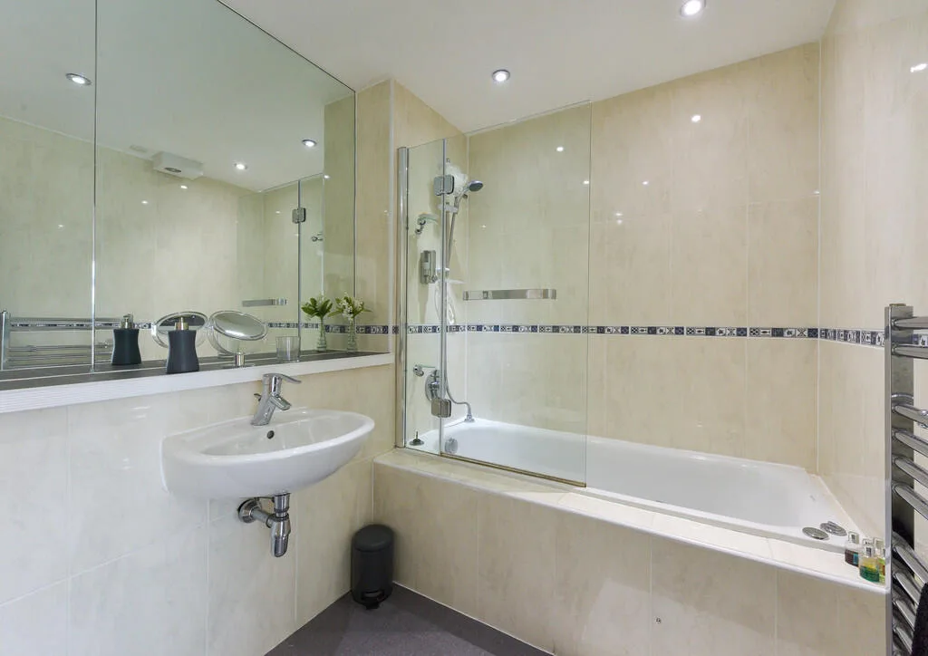5 bedroom penthouse for rent