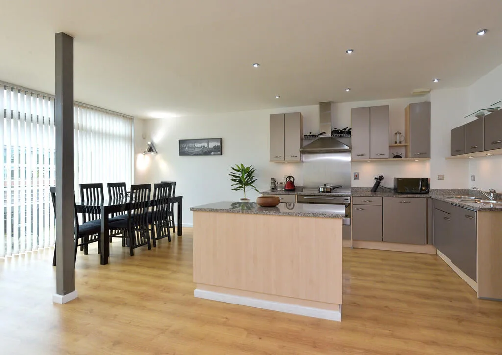 5 bedroom penthouse for rent