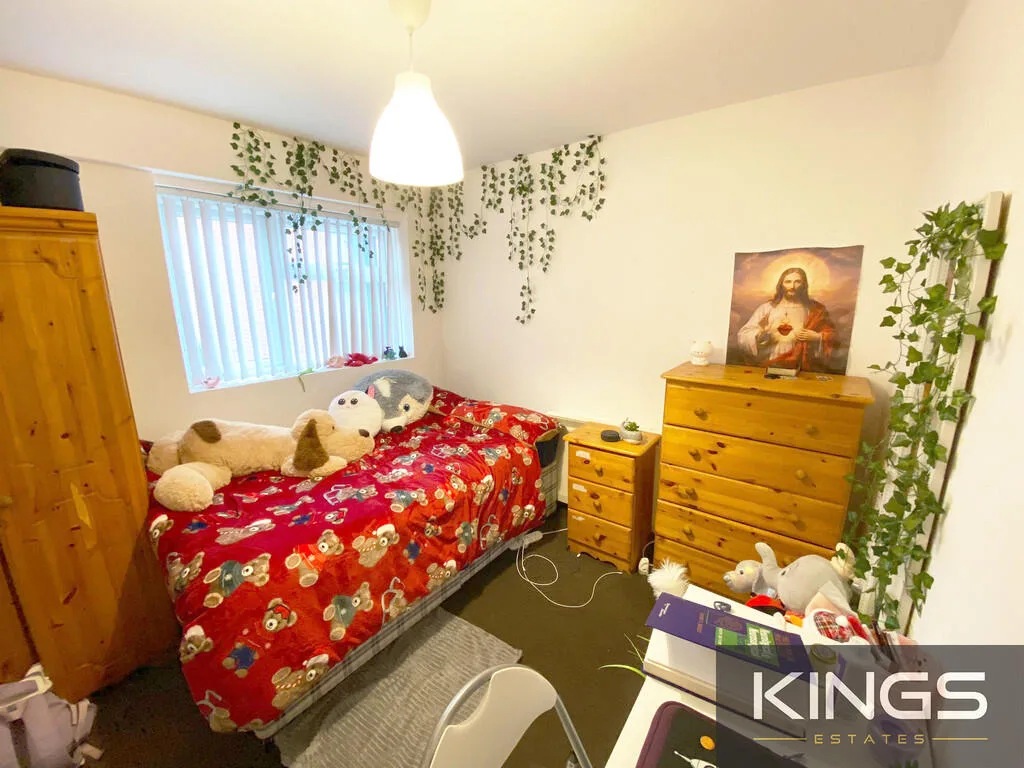 3 bedroom flat for rent