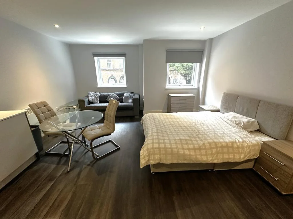 Studio apartment for rent