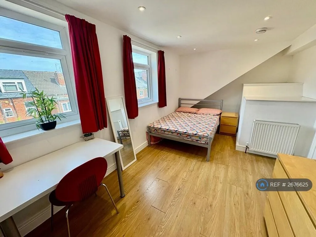1 bedroom house share for rent