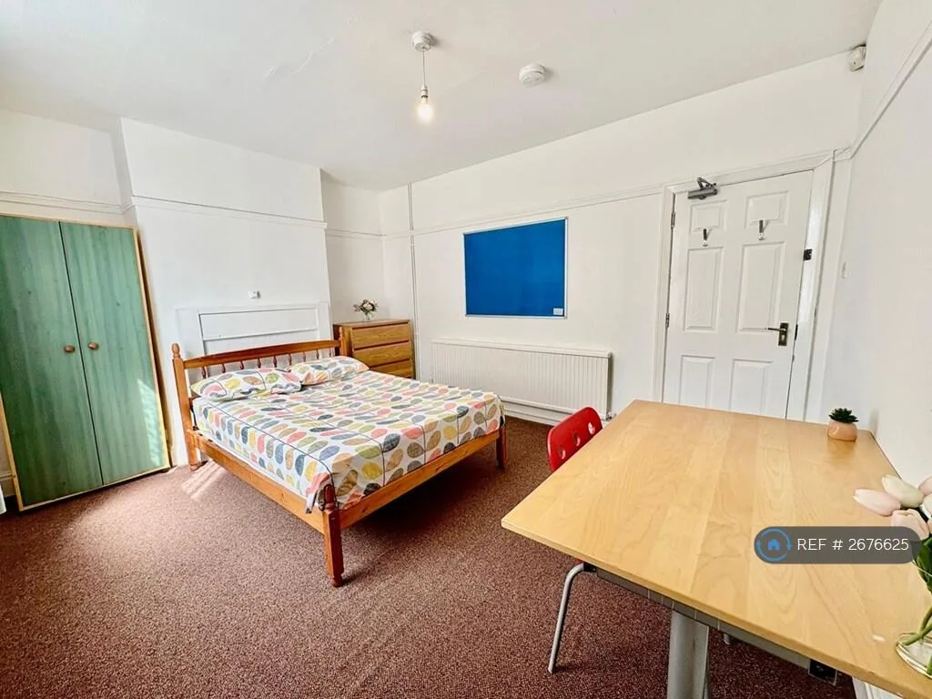1 bedroom house share for rent