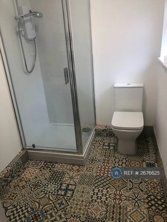 1 bedroom house share for rent