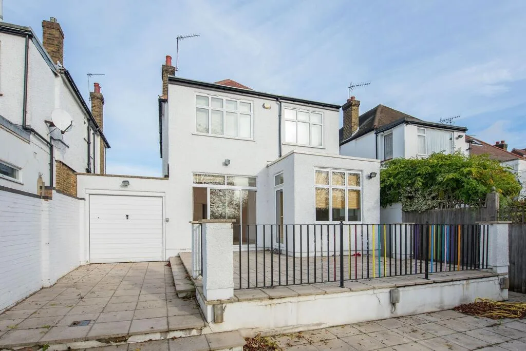 4 bedroom house for rent