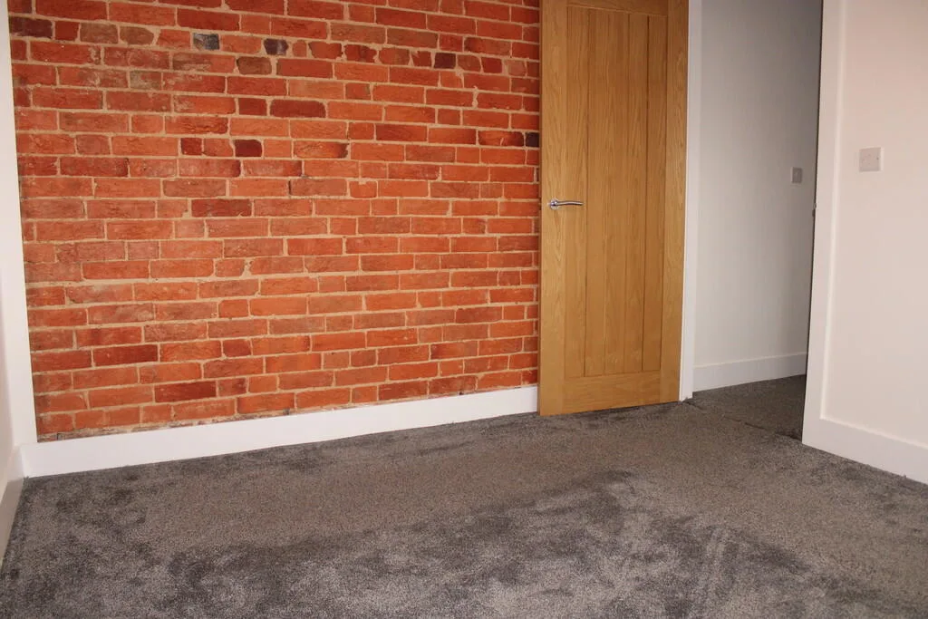2 bedroom end of terrace house for rent