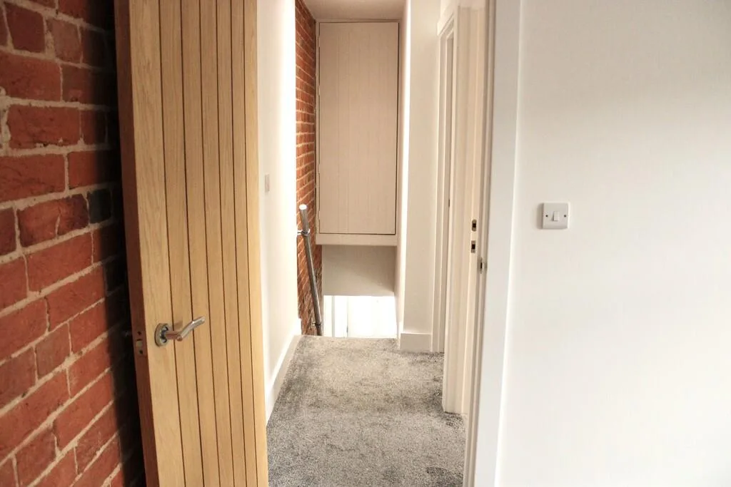 2 bedroom end of terrace house for rent