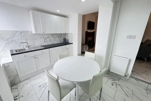 4 bedroom terraced house for rent