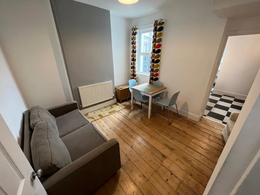 4 bedroom terraced house for rent