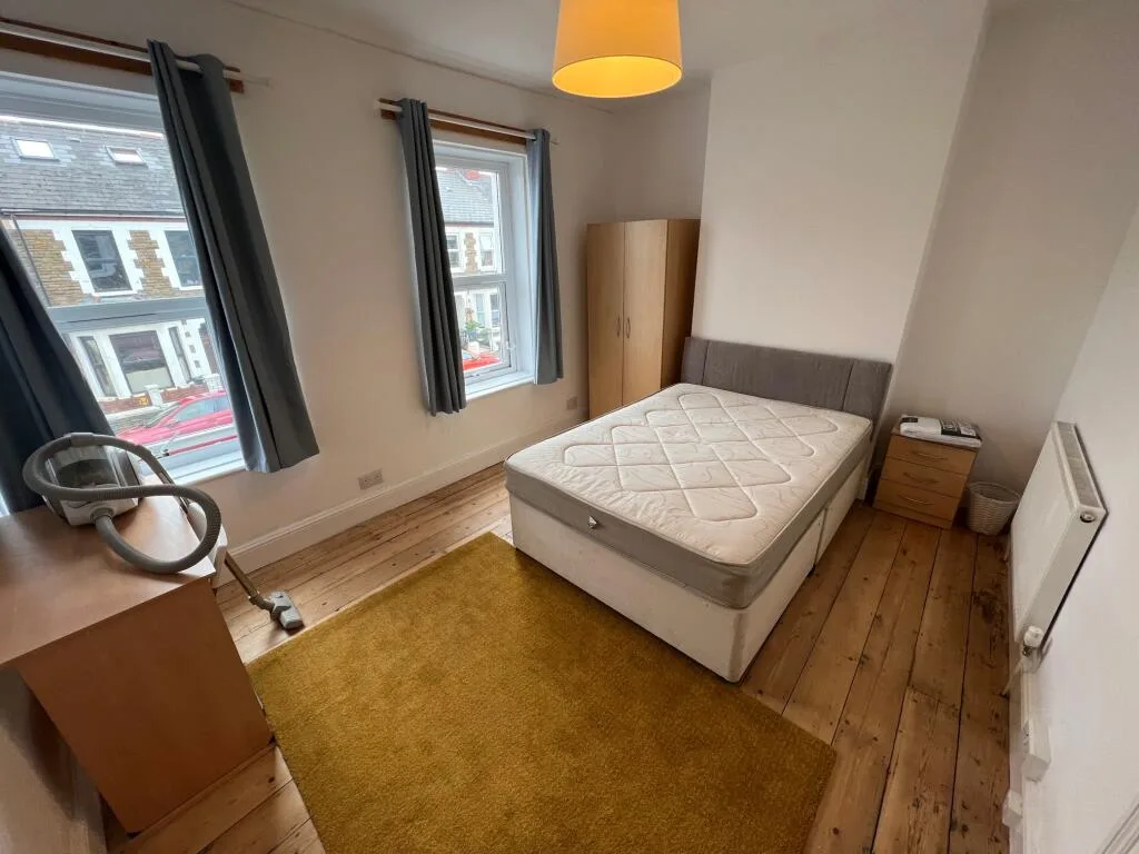 4 bedroom terraced house for rent