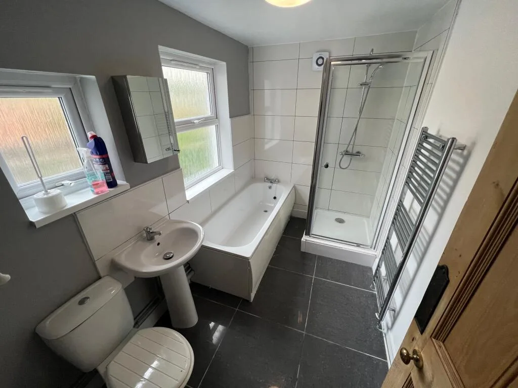 4 bedroom terraced house for rent