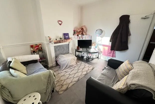 4 bedroom terraced house for rent
