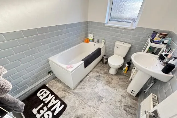 4 bedroom terraced house for rent