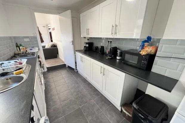 4 bedroom terraced house for rent