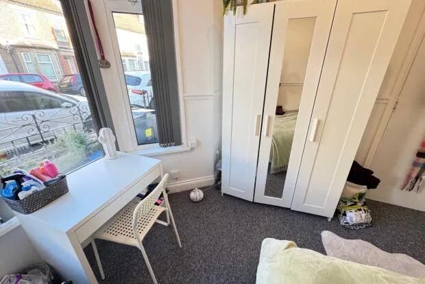 4 bedroom terraced house for rent