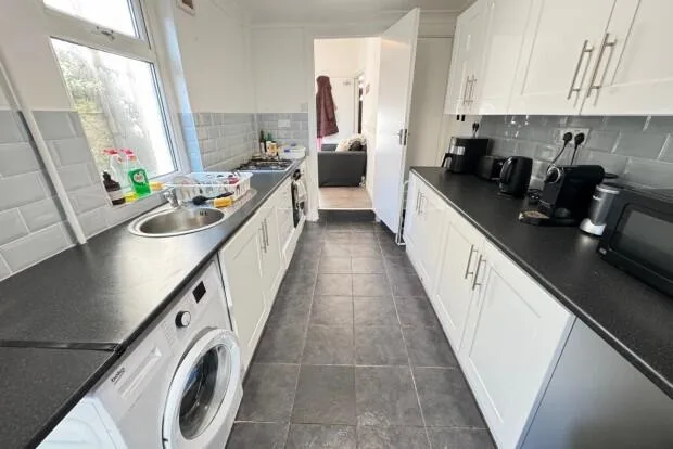 4 bedroom terraced house for rent