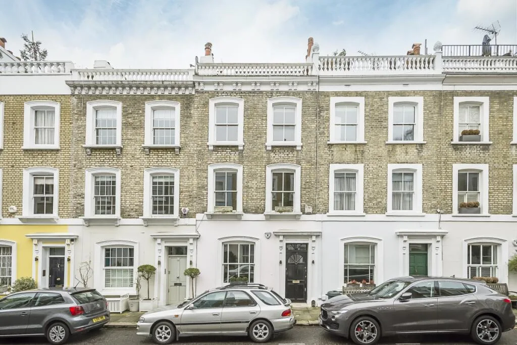 4 bedroom terraced house for rent