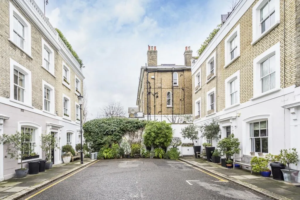 4 bedroom terraced house for rent