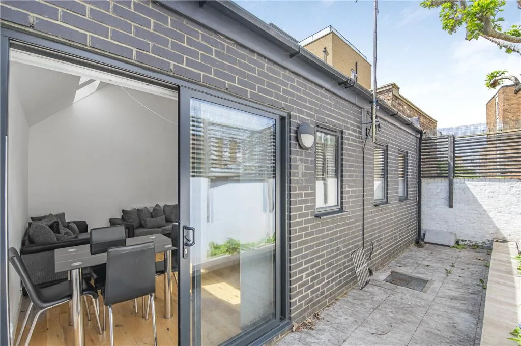 2 bedroom flat for rent
