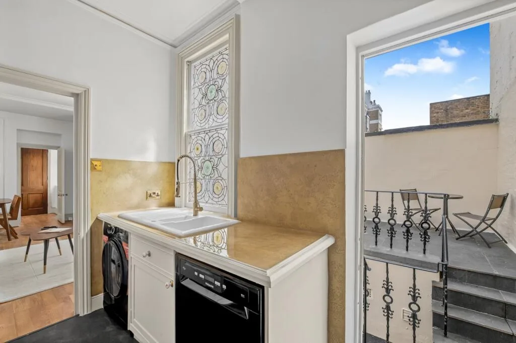 2 bedroom flat for rent