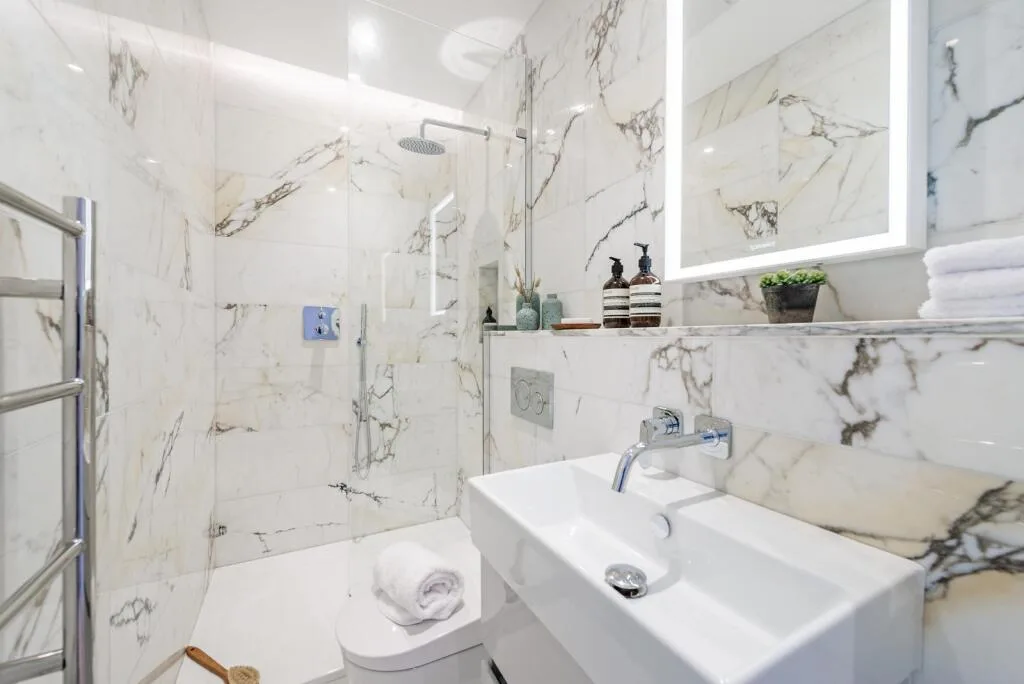 3 bedroom mews property for rent