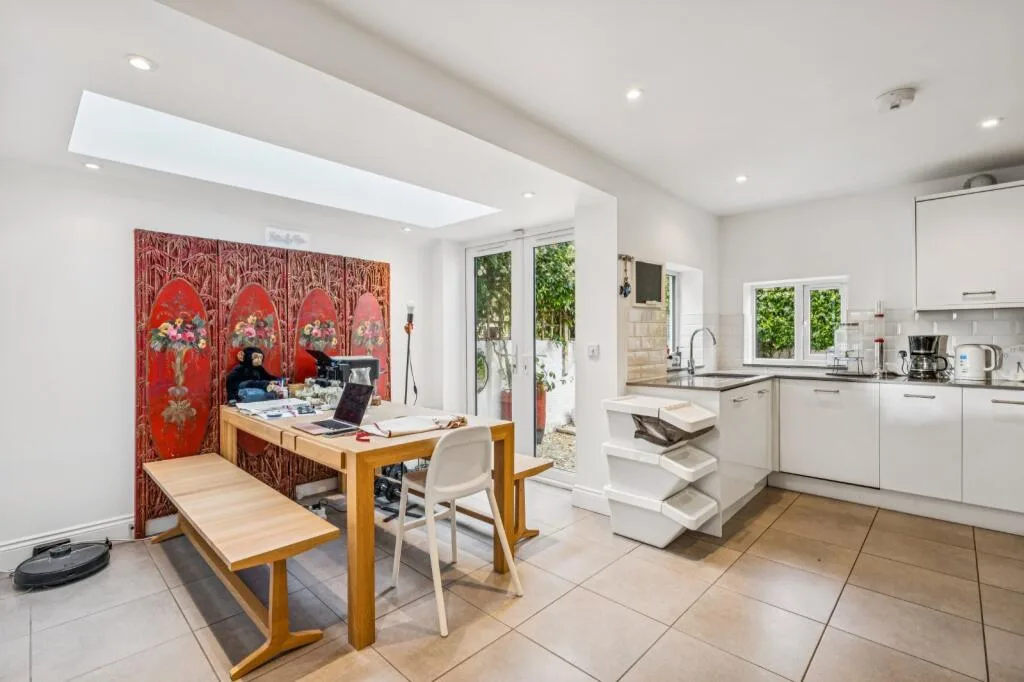 4 bedroom terraced house for rent
