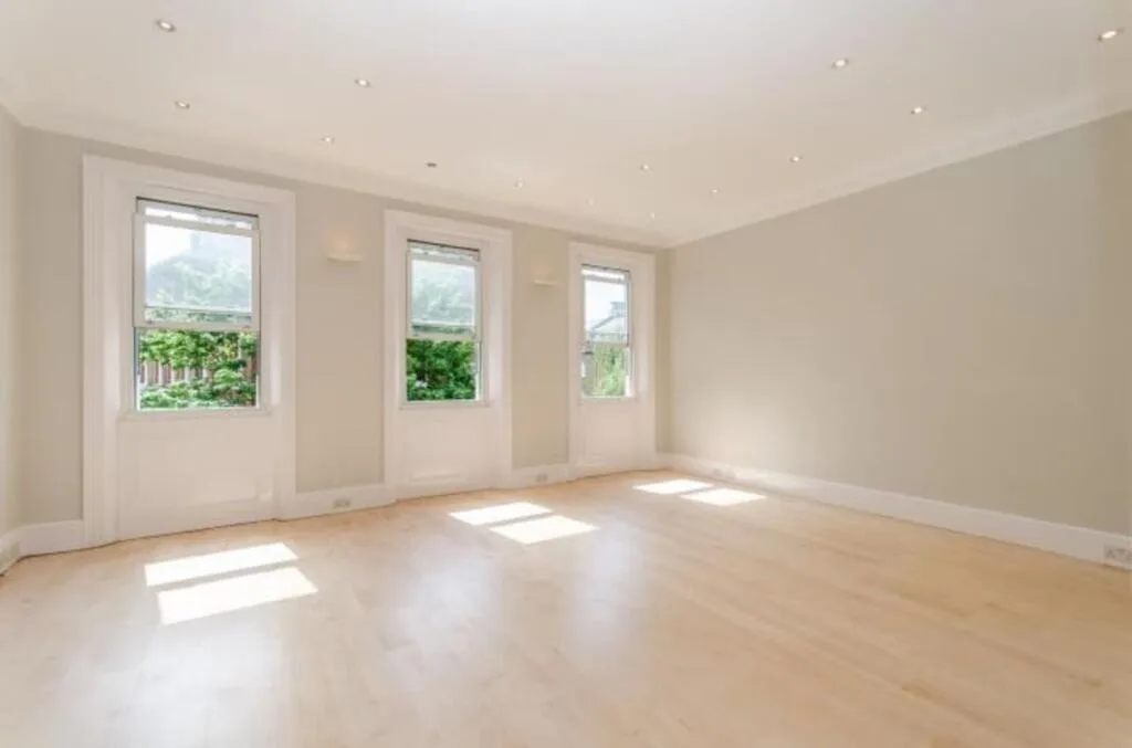 4 bedroom flat for rent