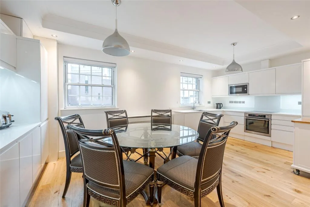 3 bedroom town house for rent