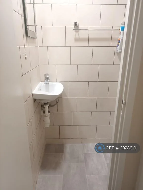 4 bedroom maisonette for rent