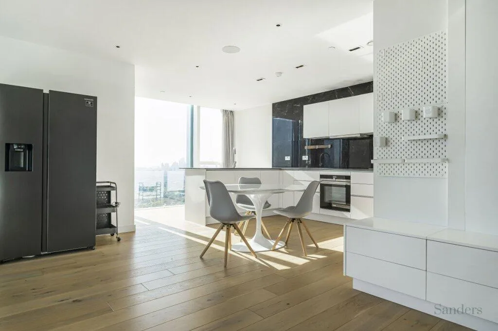 3 bedroom flat for rent