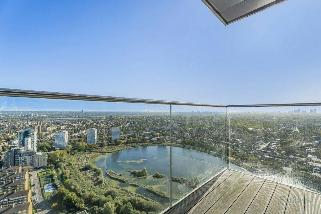 3 bedroom flat for rent