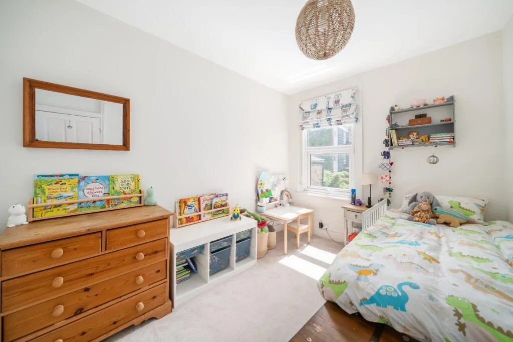 4 bedroom terraced house for rent
