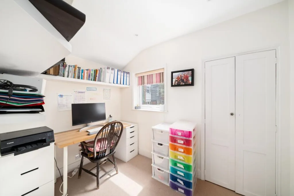 4 bedroom terraced house for rent