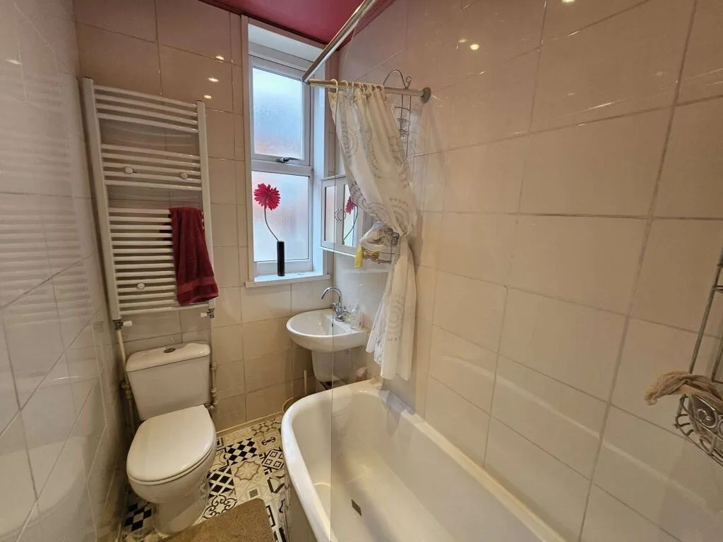 4 bedroom terraced house for rent
