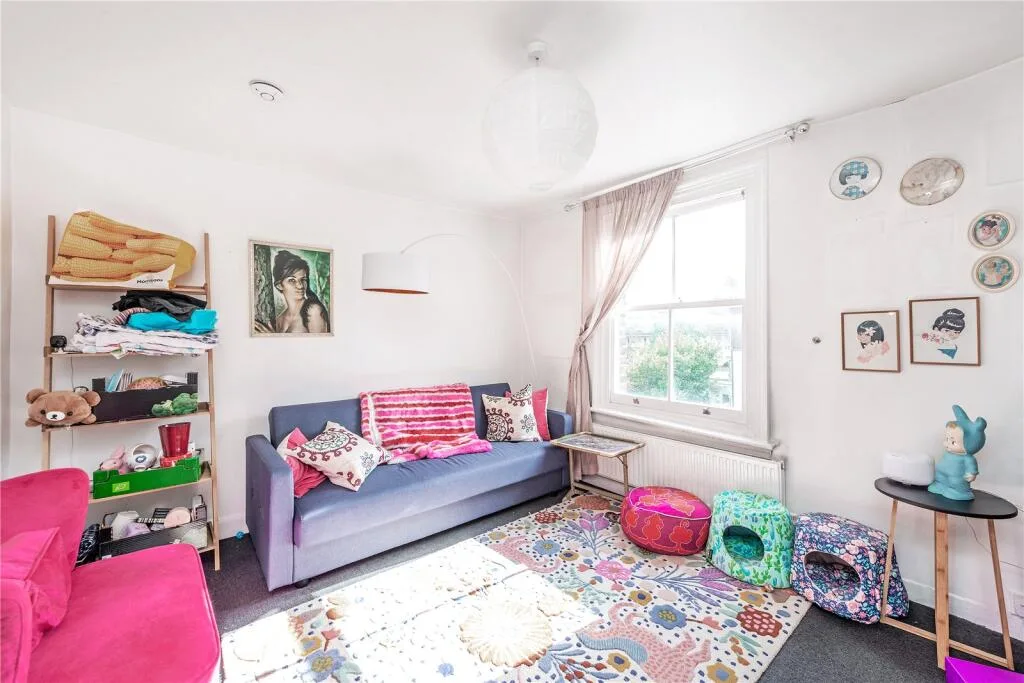 1 bedroom end of terrace house for rent